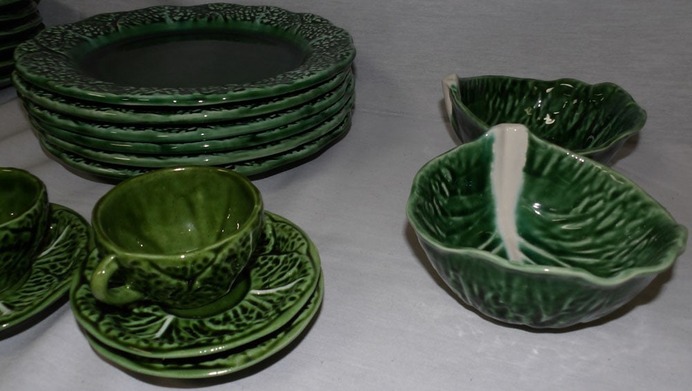 Lot Cabbage Leaf Dishes - 4