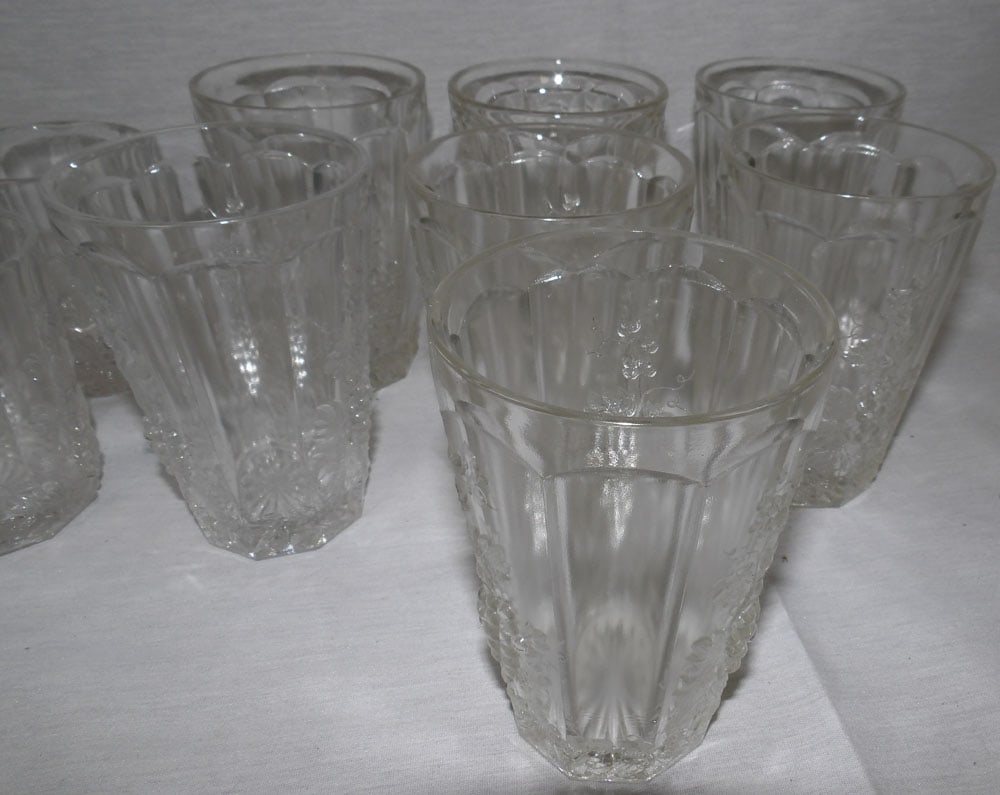 Lot Glass Items - 4