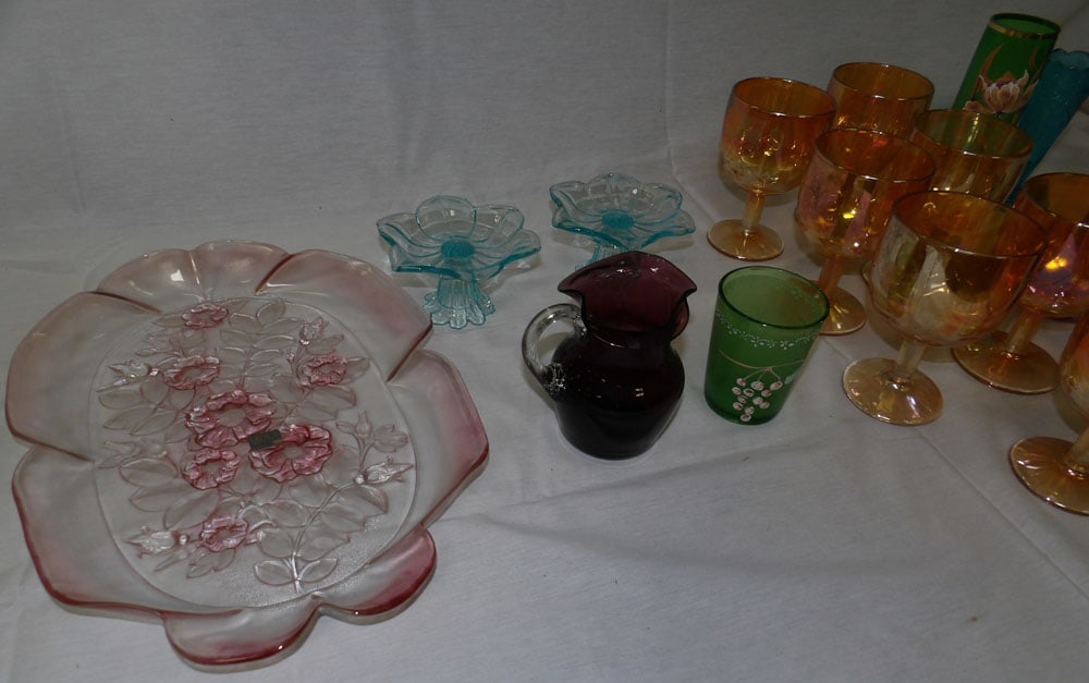 Lot Colored Glass Items - 3