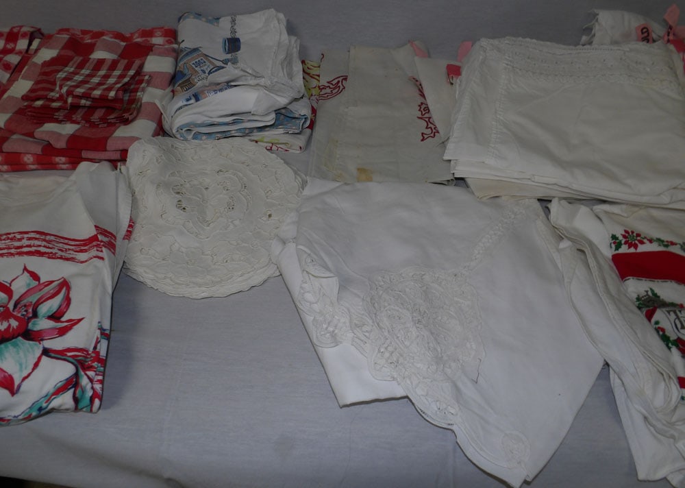 Lot Linens - 5