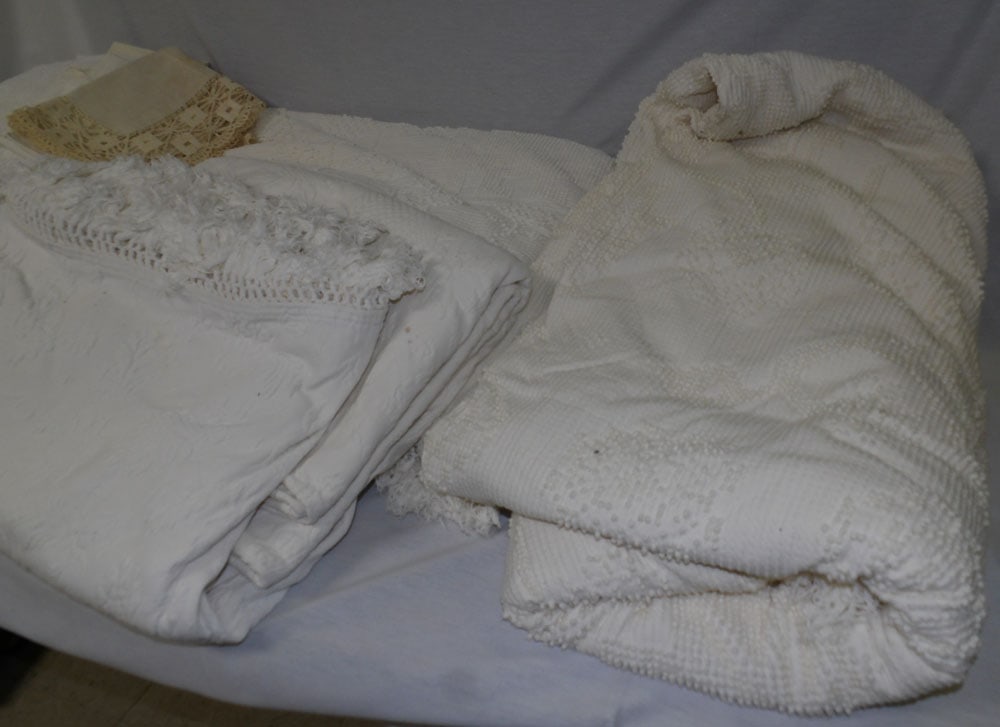 Lot Bed Spreads - 3