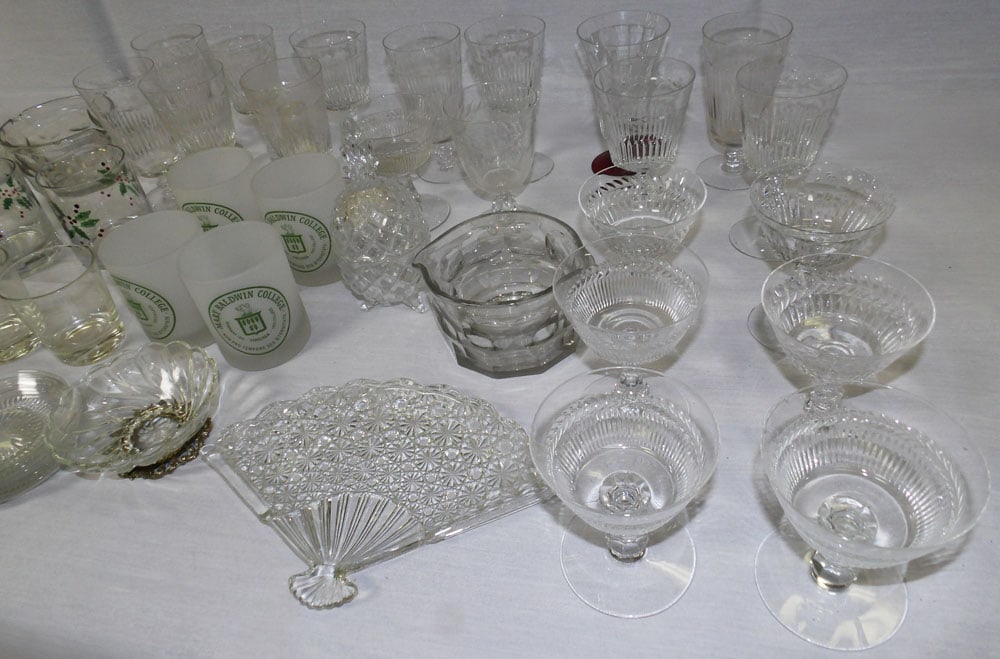 Lot Glass Items - 3