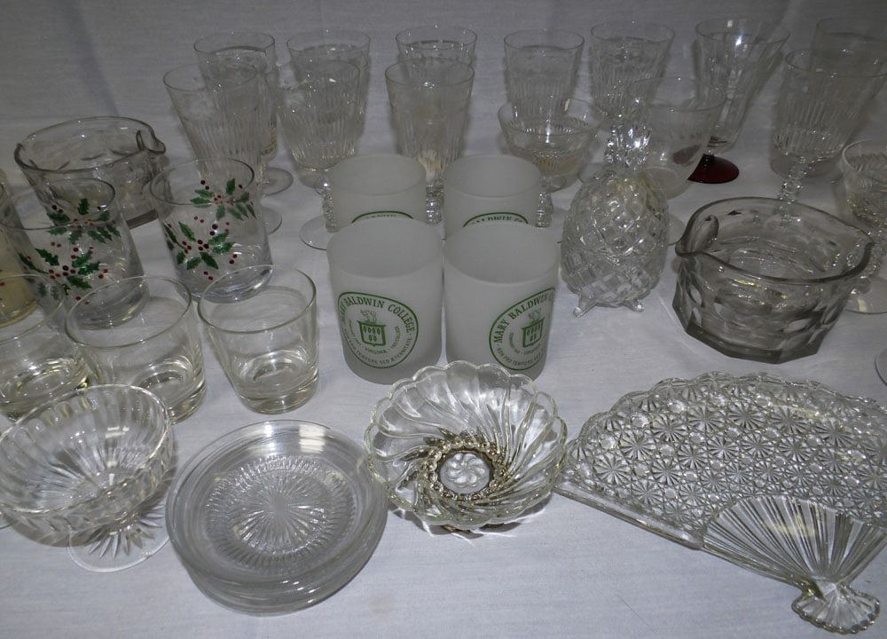 Lot Glass Items - 4