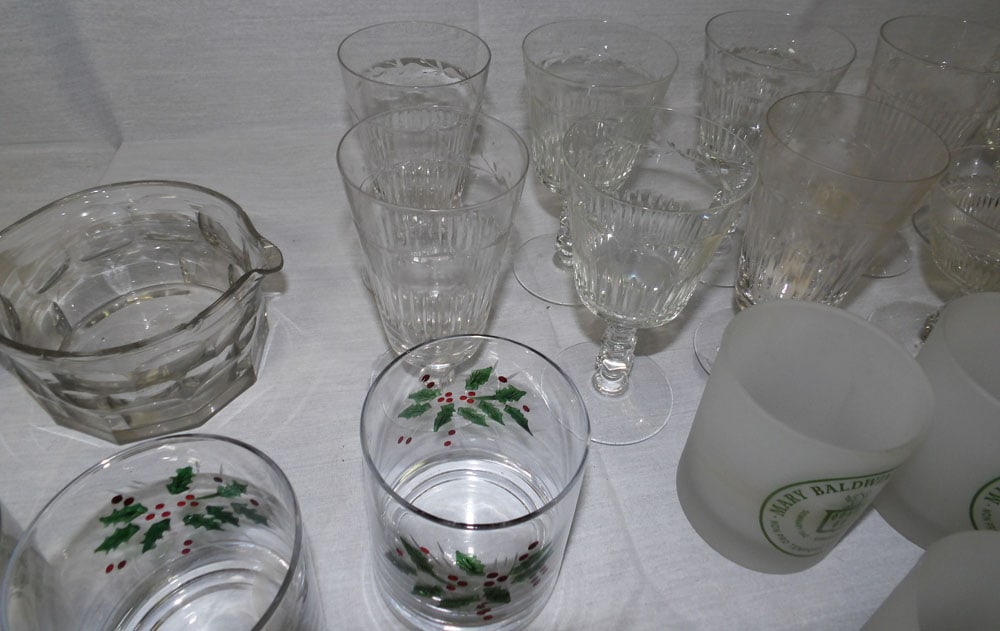 Lot Glass Items - 5