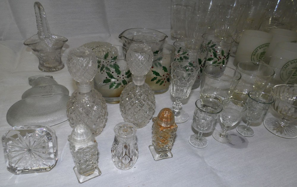 Lot Glass Items - 7