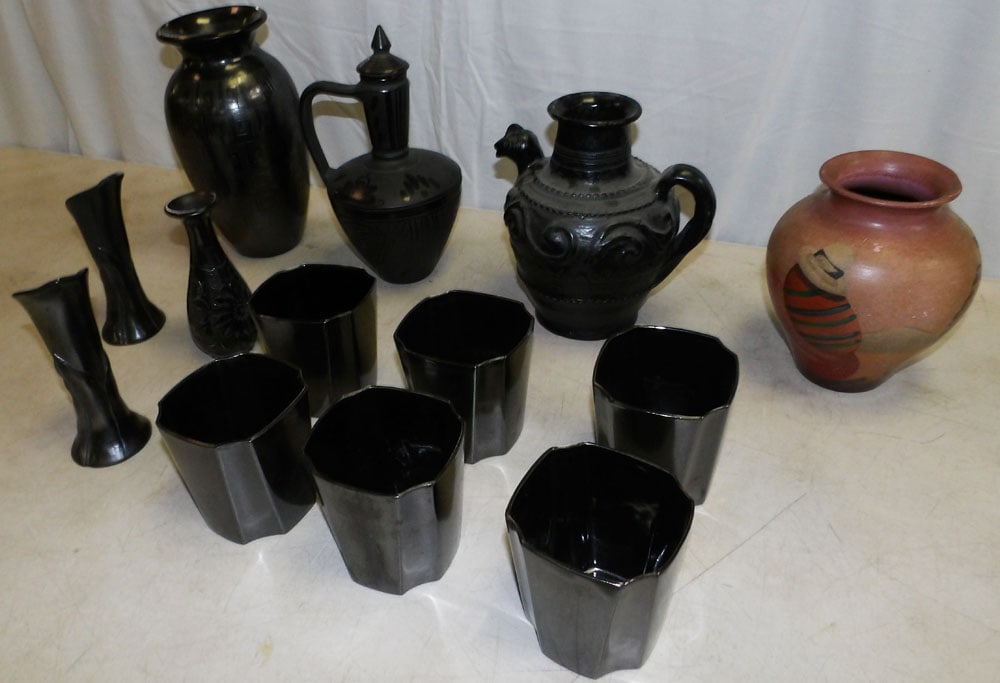 Lot Pottery Items - 3