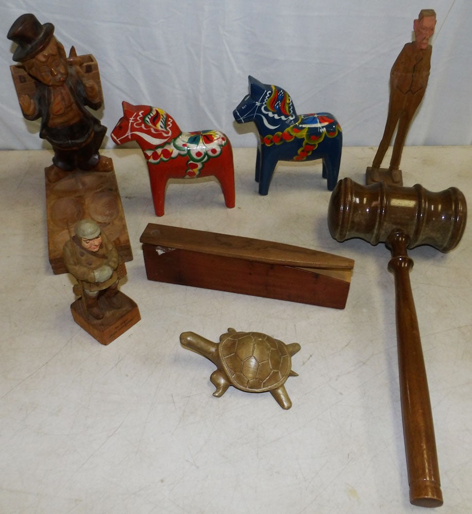Lot Wooden Items (1 of 3)