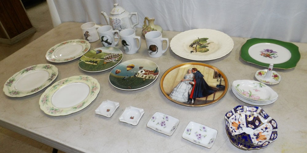 Lot Painted Porcelain Items - 3