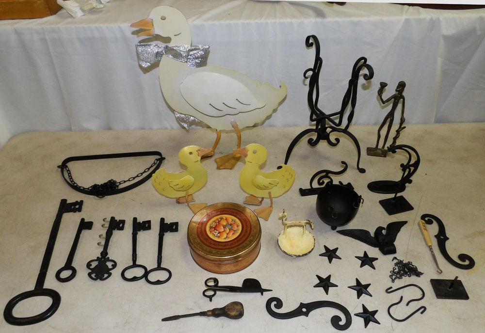 Lot Metal Decorator Items: Lot Metal Decorator Items. Up to 17" H 15" W "ALL DESCRIPTIONS AND ANY CONDITION STATEMENT GIVEN BY LANGSTON AUCTION GALLERY ARE STRICTLY OPINIONS AND LANGSTON'S SHALL HAVE NO RESPONSIBILITY FOR
