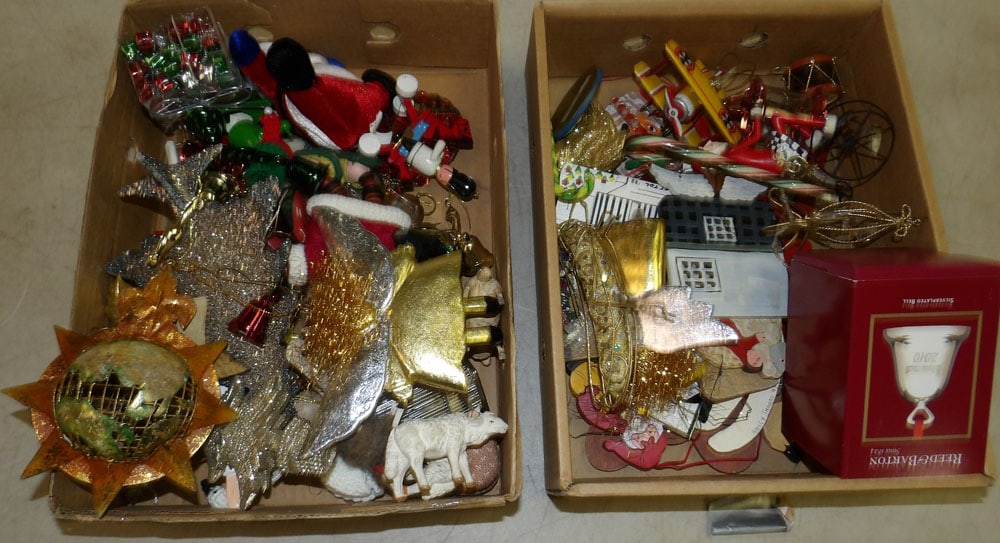 Lot Christmas Ornaments (1 of 7)