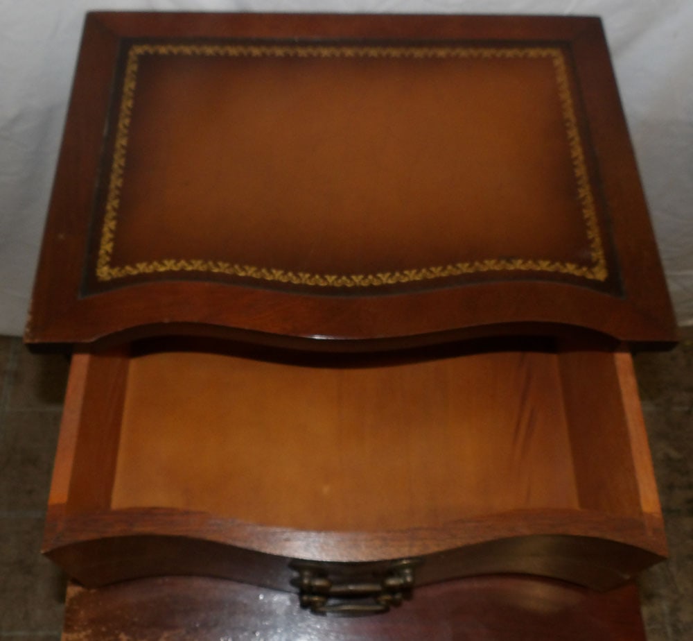 Mahogany End Table - 5