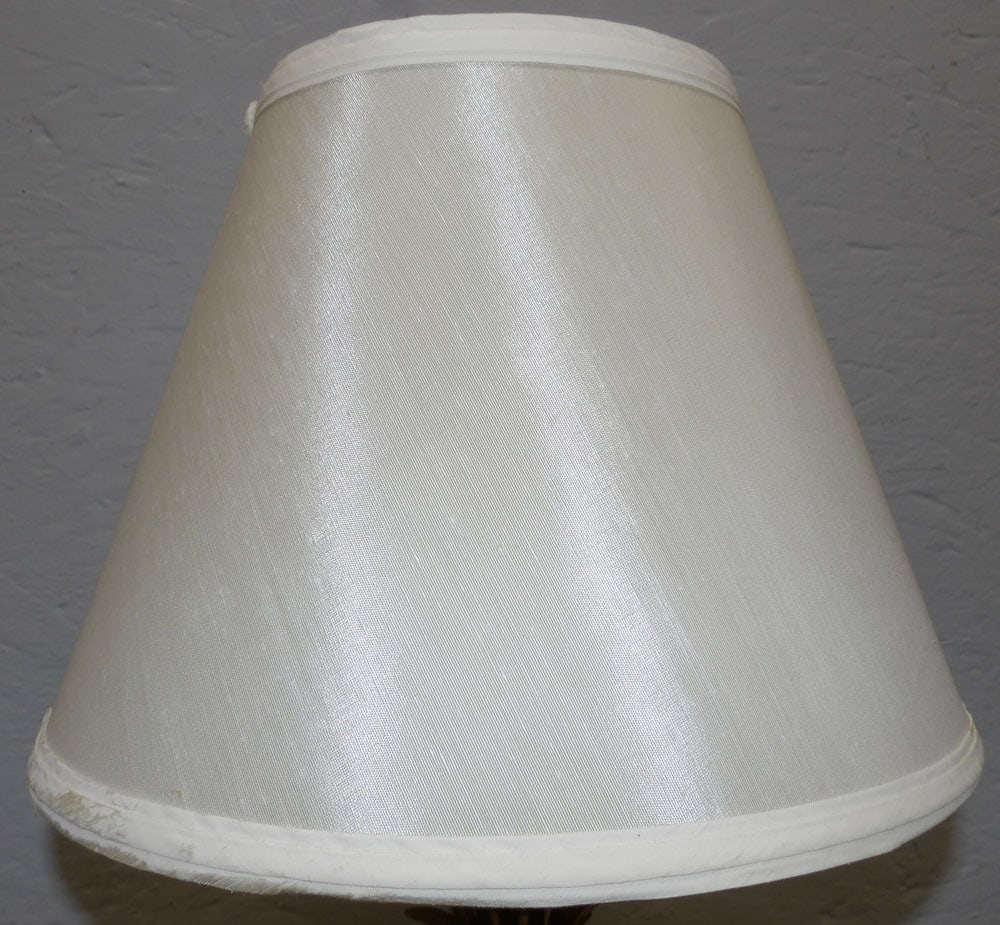 Brass Pineapple Form Lamp - 3