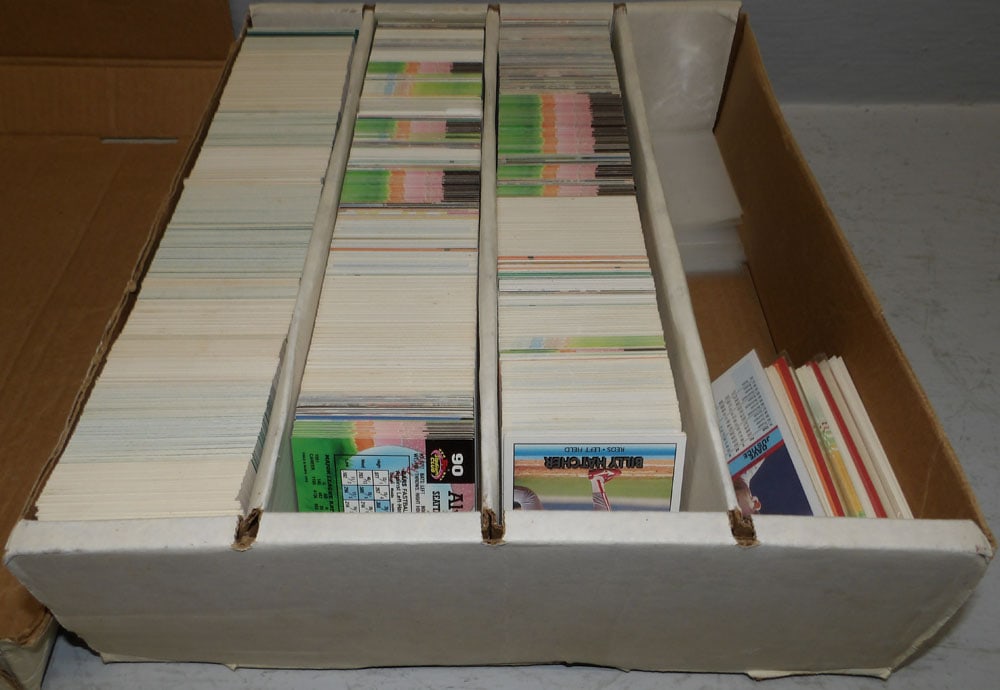 Lot of Baseball Cards (1 of 4)