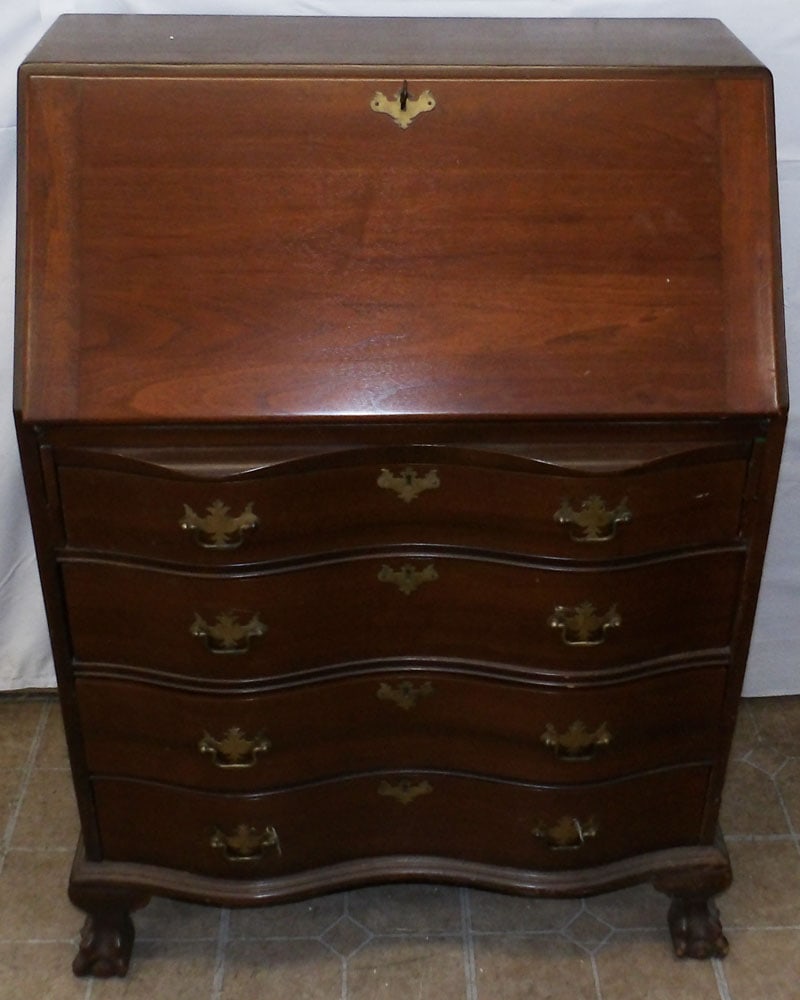Walnut Serpentine Slant Front Desk With Ball & Claw Feet (1 of 8)