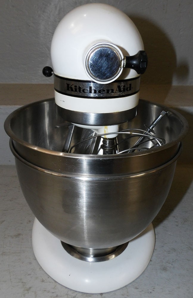 Kitchen Aid Mixer - 6
