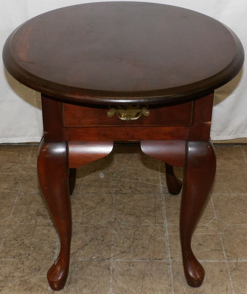 Cherry Queen Anne Style One Drawer End Table (1 of 5)