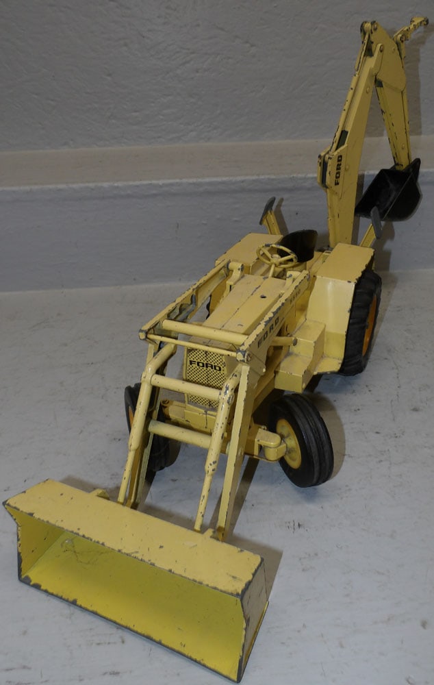 Ford Backhoe Loader Tractor By Ertl - 2