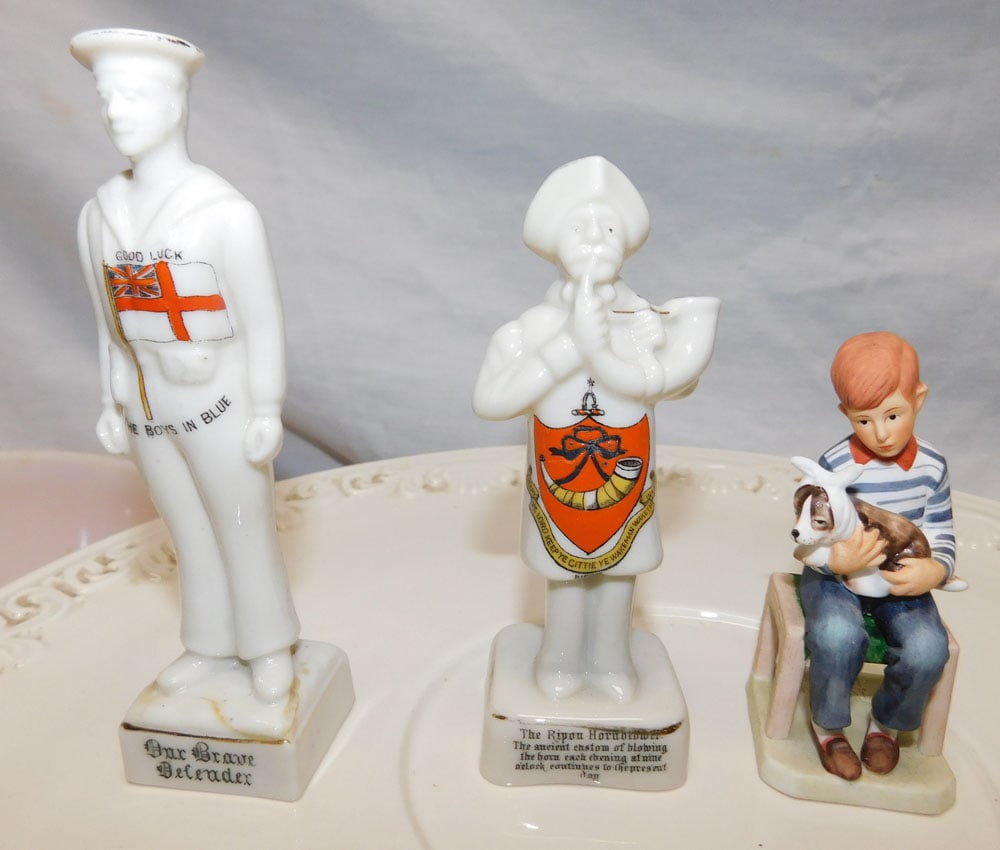 Lot Porcelain Items - 4