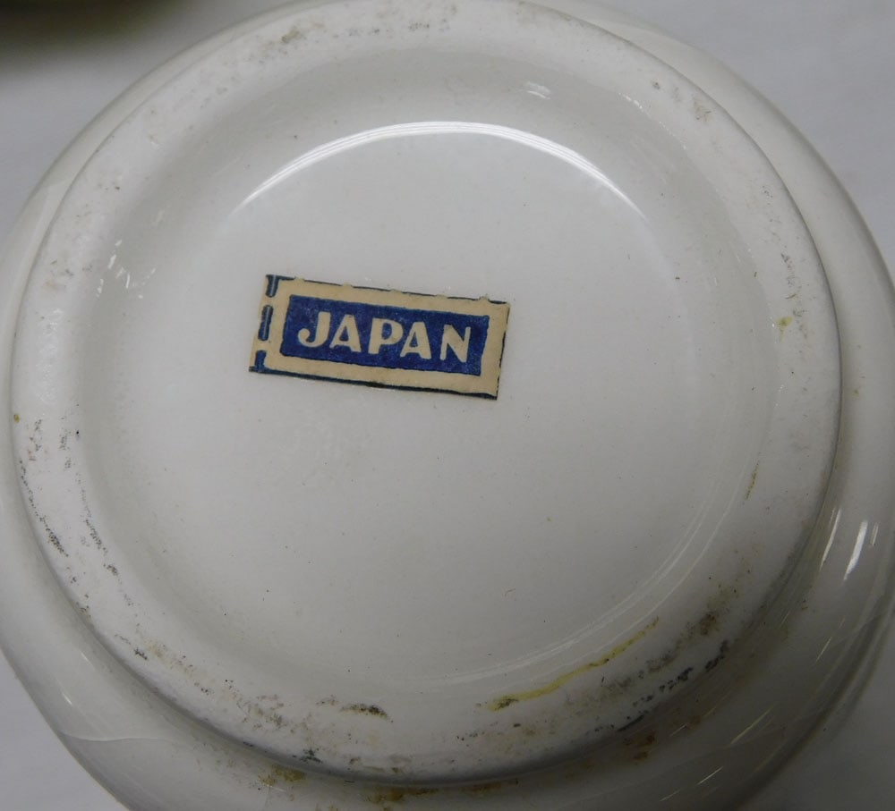 Lot Porcelain Items - 9