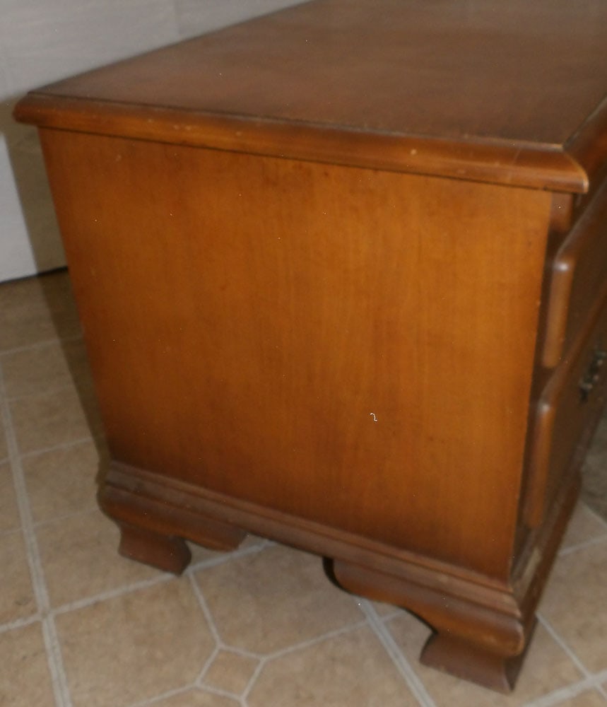 Maple Blanket Chest - 9