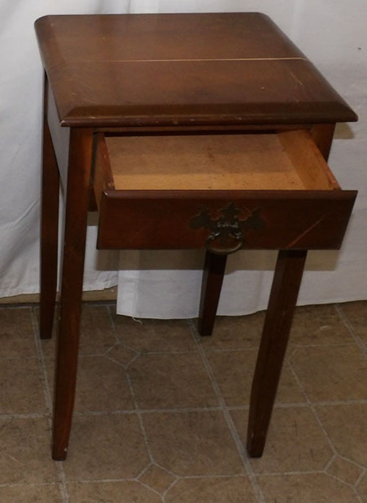 Maple One Drawer Stand - 4