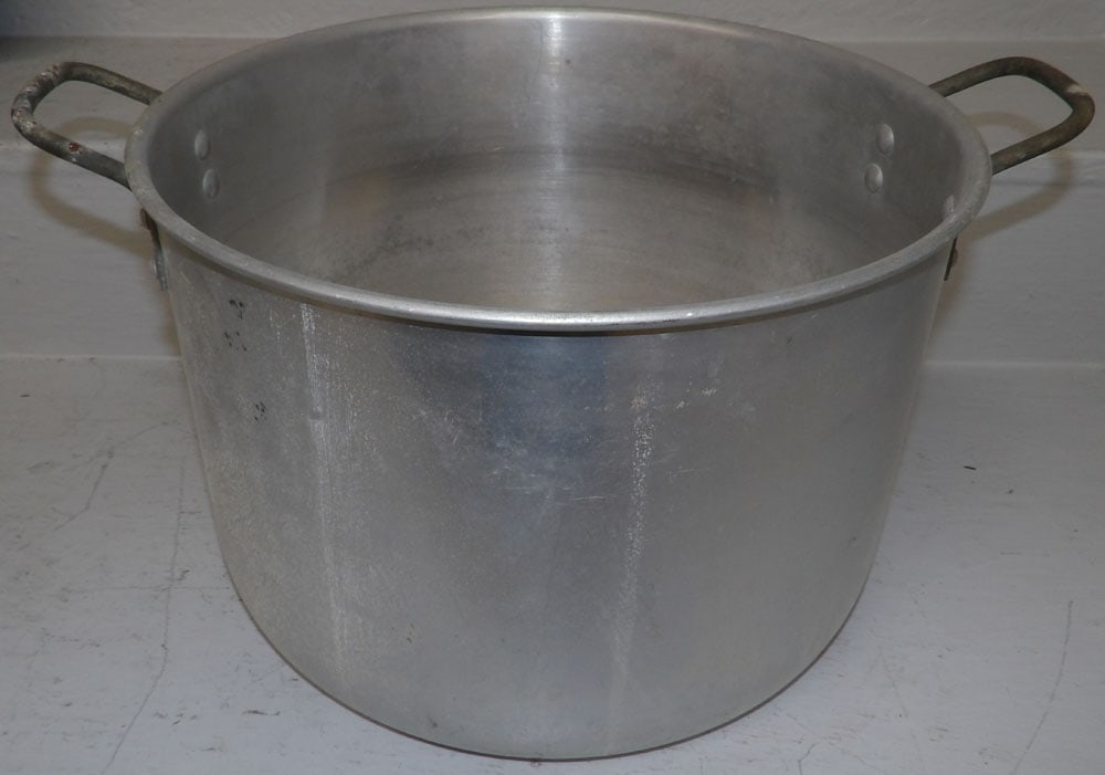 Vintage Aluminum Cook Pot (1 of 3)