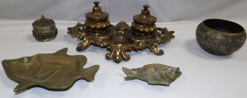 Lot Brass Items: Lot Brass Items. Up To 5" H 12 1/2" W 8" D "ALL DESCRIPTIONS AND ANY CONDITION STATEMENT GIVEN BY LANGSTON AUCTION GALLERY ARE STRICTLY OPINIONS AND LANGSTON'S SHALL HAVE NO RESPONSIBILITY FOR ERRORS