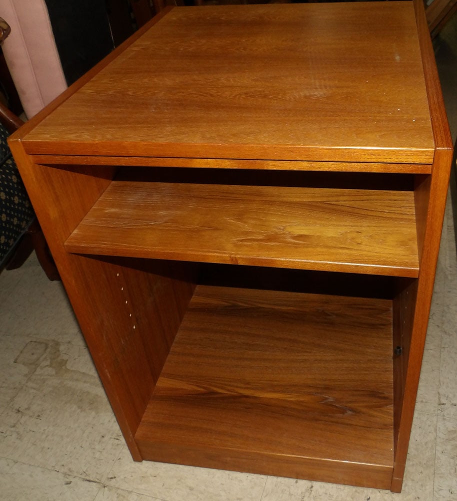 Mid Century Modern Teak Wood Stand (1 of 2)