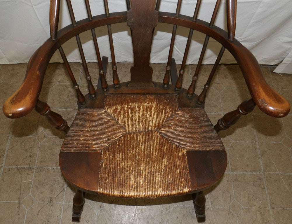 Walnut Rush Botton Rocker - 2