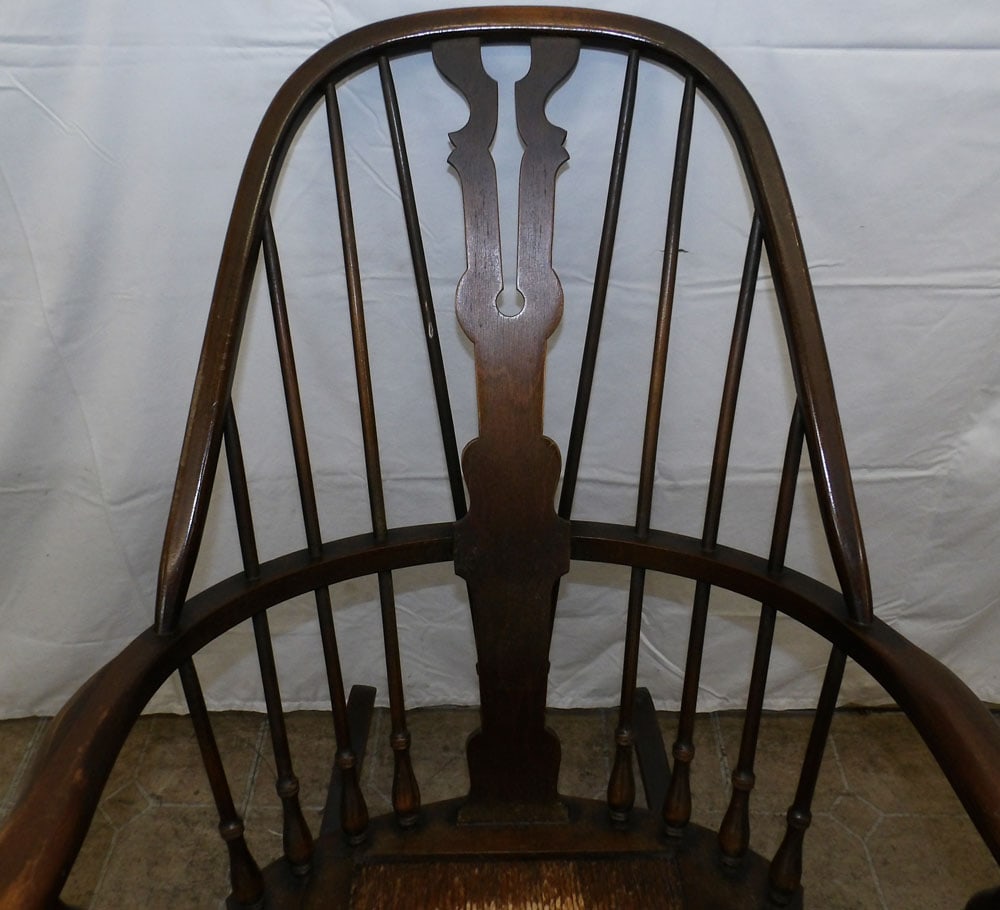 Walnut Rush Botton Rocker - 3