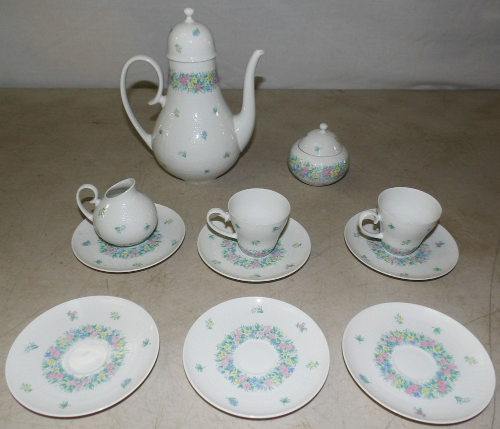 Porcelain Tea Set by Rosenthal: Porcelain Tea Set by Rosenthal . Up to 8 1/2" H 6" W 2" D "ALL DESCRIPTIONS AND ANY CONDITION STATEMENT GIVEN BY LANGSTON AUCTION GALLERY ARE STRICTLY OPINIONS AND LANGSTON'S SHALL HAVE NO