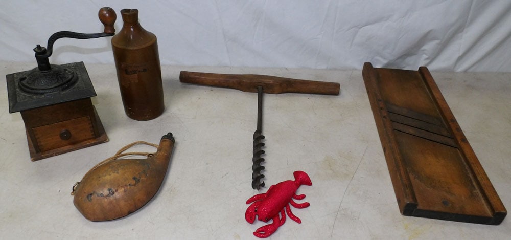 Lot of Wood & Stone Country Items (1 of 3)