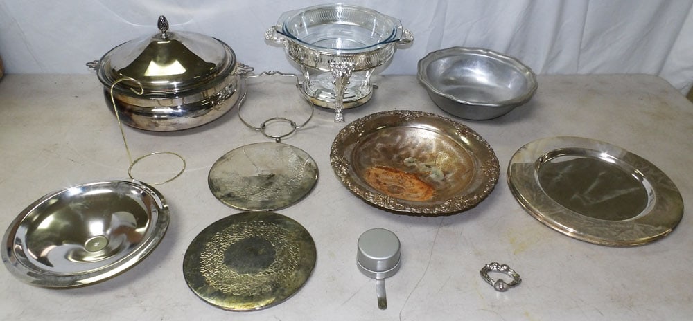 Lot of Silverplated & Aluminum Items (1 of 4)