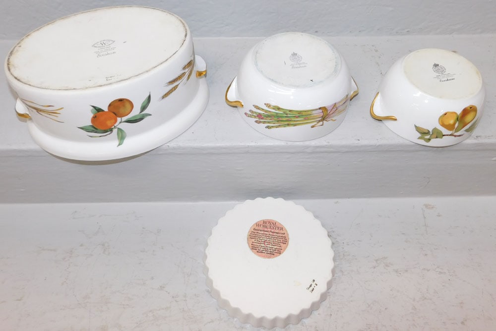 Three Royal Worcester "Evesham" Casseroles & One Dessert Dish - 3