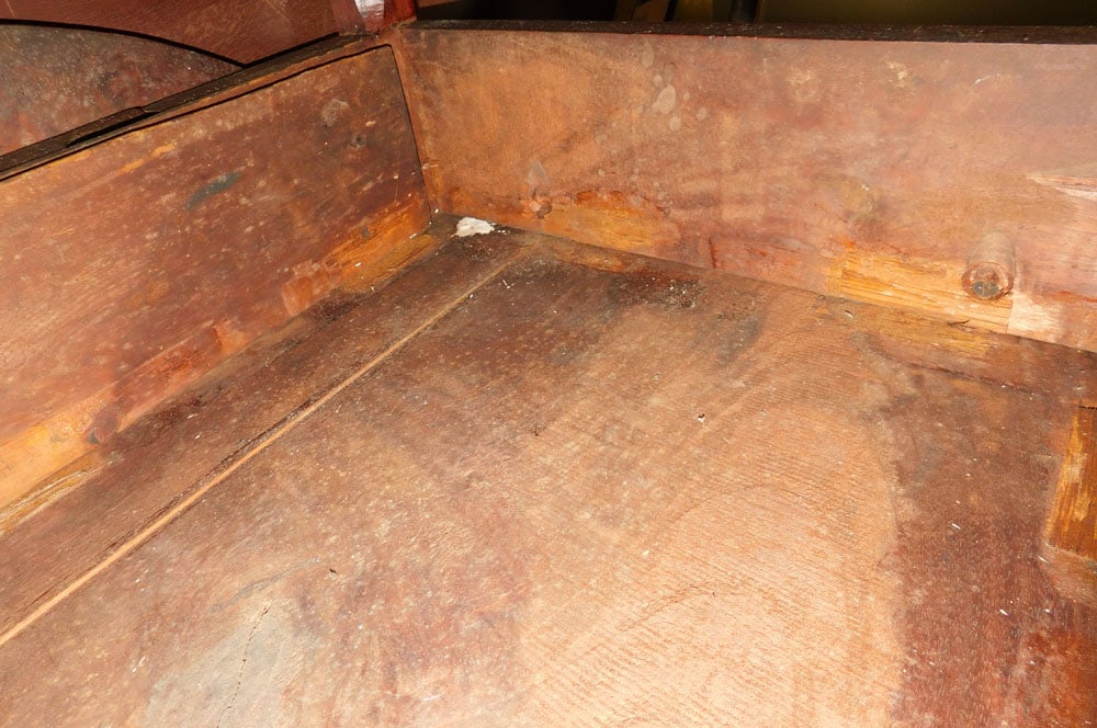 19th Century Walnut Stretcher Base Drop Leaf Table - 6