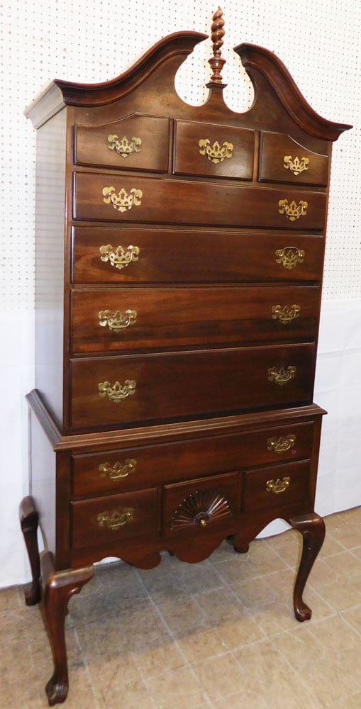 Cherry One Piece Queen Anne Style Highboy: Cherry One Piece Queen Anne Style Highboy . 80 3/4" H 37" W 19 1/4" D ALL DESCRIPTIONS AND ANY CONDITION STATEMENT GIVEN BY LANGSTON AUCTION GALLERY ARE STRICTLY OPINIONS AND LANGSTON'S SHALL HAVE NO
