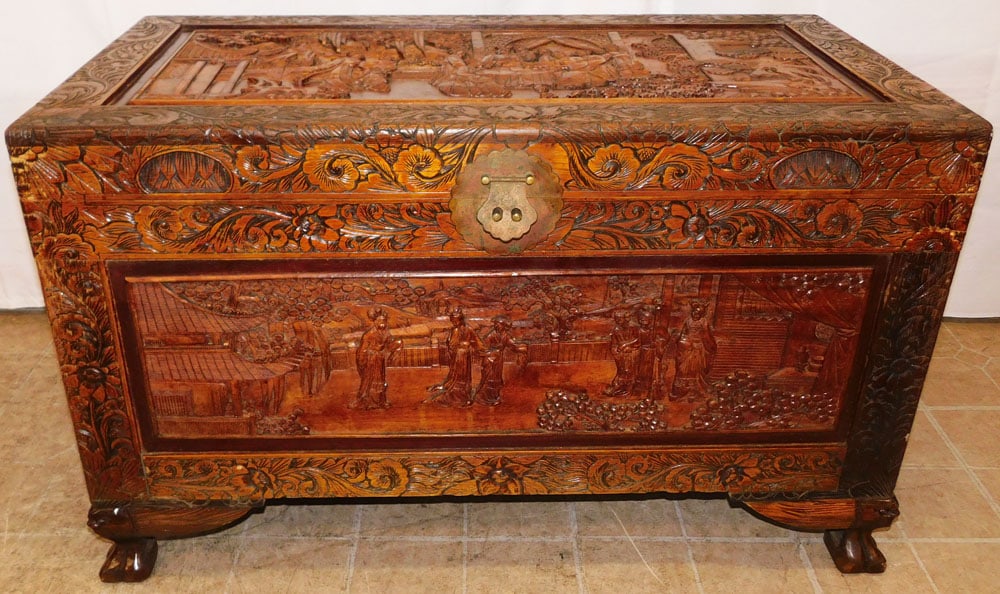 Carved High Relief Camphor Wood Oriental Blanket Chest (1 of 12)