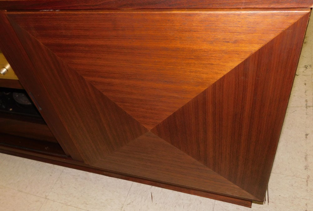 Mid Century Modern Walnut Case Radio - 7