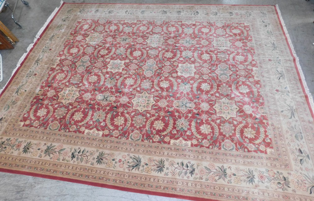 12' x 15' Hand Made Oriental Rug: 12' x 15' Hand Made Oriental Rug . ALL DESCRIPTIONS AND ANY CONDITION STATEMENT GIVEN BY LANGSTON AUCTION GALLERY ARE STRICTLY OPINIONS AND LANGSTON'S SHALL HAVE NO RESPONSIBILITY FOR ERRORS OR