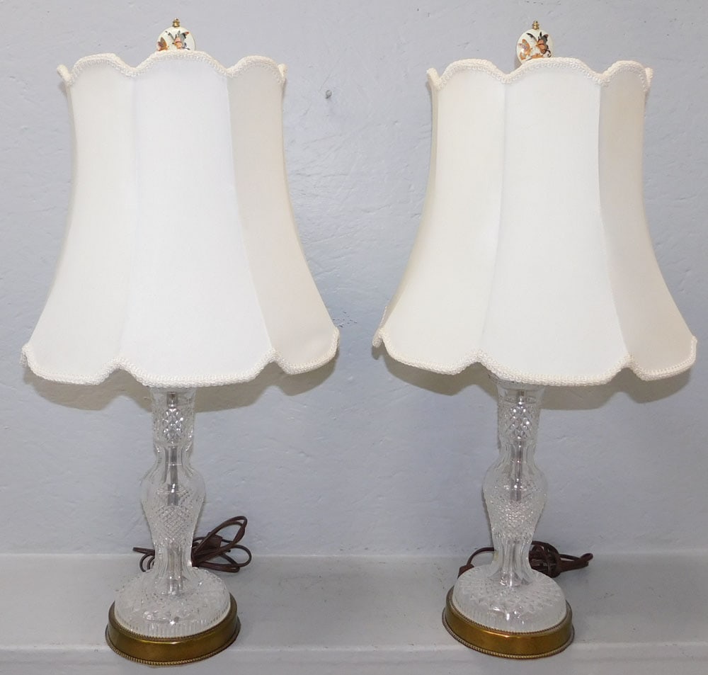 Pair of Waterford Crystal & Brass Lamps: Pair of Waterford Crystal & Brass Lamps . 26 1/2" H 14" Dia. ALL DESCRIPTIONS AND ANY CONDITION STATEMENT GIVEN BY LANGSTON AUCTION GALLERY ARE STRICTLY OPINIONS AND LANGSTON'S SHALL HAVE NO RESPONSIB