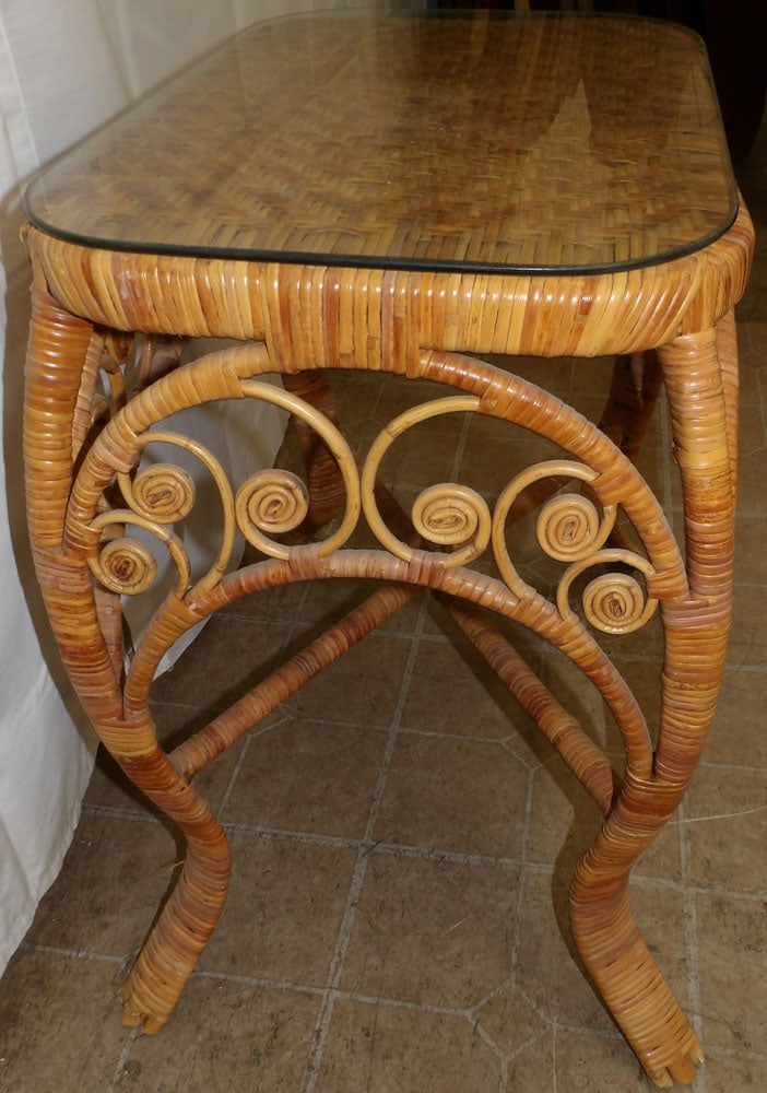 Wicker Lamp Table with Glass Top - 4