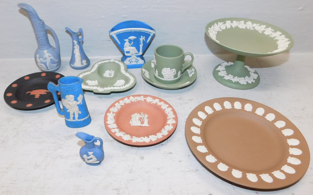 Lot of Wedgwood (1 of 3)