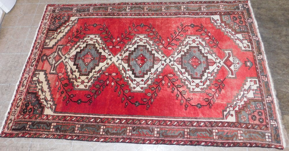 4' 5" x 6' 8" Hand Made Oriental Rug: 4' 5" x 6' 8" Hand Made Oriental Rug. ALL DESCRIPTIONS AND ANY CONDITION STATEMENT GIVEN BY LANGSTON AUCTION GALLERY ARE STRICTLY OPINIONS AND LANGSTON'S SHALL HAVE NO RESPONSIBILITY FOR ERRORS OR