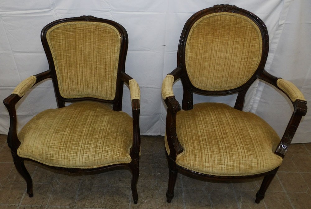 Pair of Antique Carved Walnut Fauteuils: Pair of Antique Carved Walnut Fauteuils. 37" H 25 1/2" W 24" D ALL DESCRIPTIONS AND ANY CONDITION STATEMENT GIVEN BY LANGSTON AUCTION GALLERY ARE STRICTLY OPINIONS AND LANGSTON'S SHALL HAVE NO RESPONS
