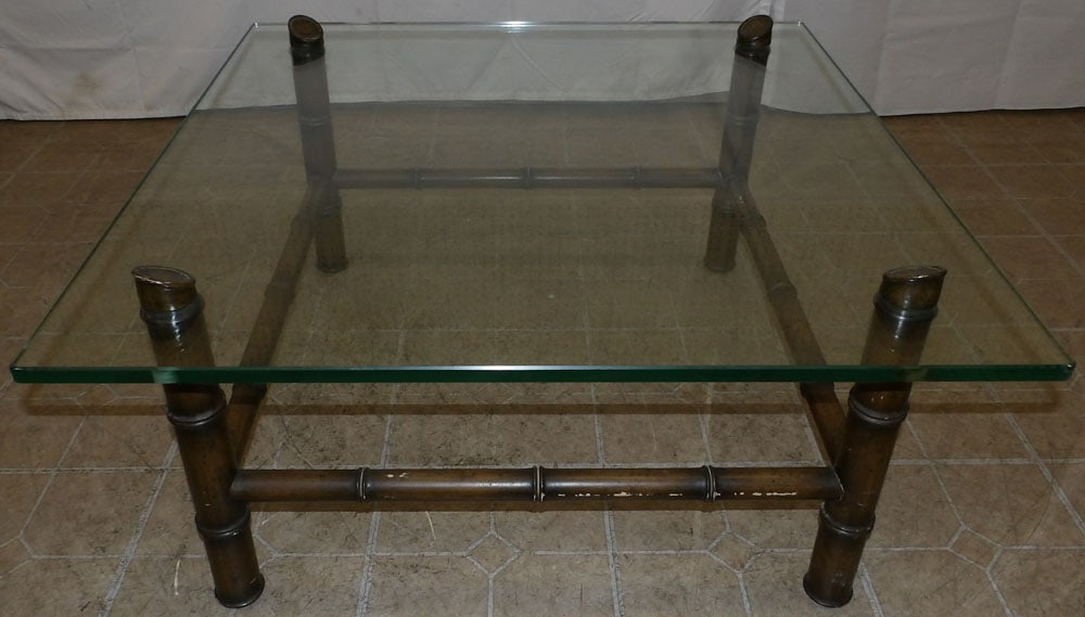 Painted Faux Bamboo Glass Top Cocktail Table: Painted Faux Bamboo Glass Top Cocktail Table. 17" H 36" Dia. ALL DESCRIPTIONS AND ANY CONDITION STATEMENT GIVEN BY LANGSTON AUCTION GALLERY ARE STRICTLY OPINIONS AND LANGSTON'S SHALL HAVE NO