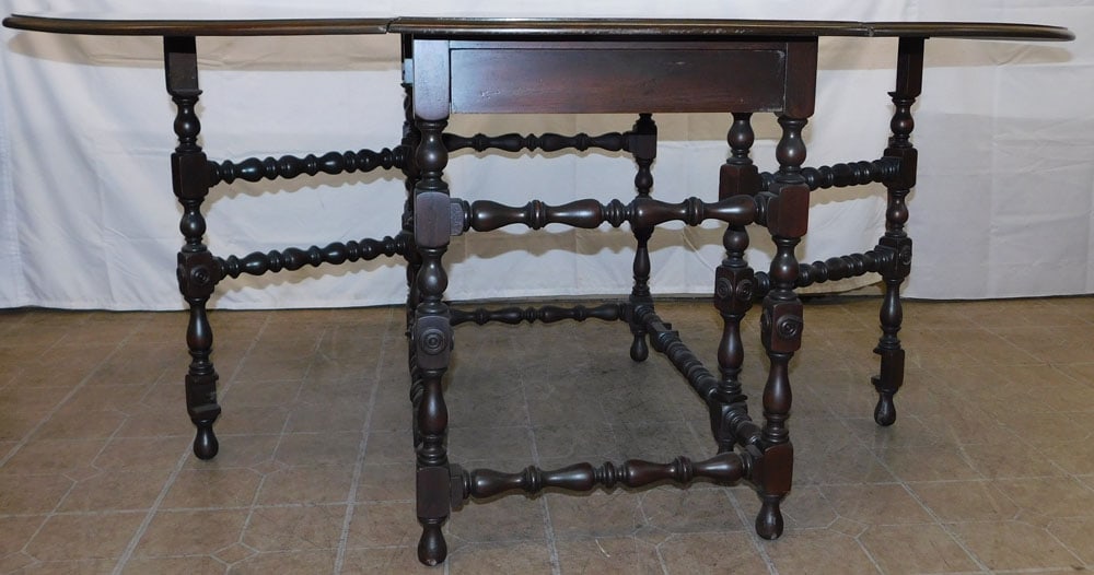 Antique Walnut Gateleg Dining Table - 4