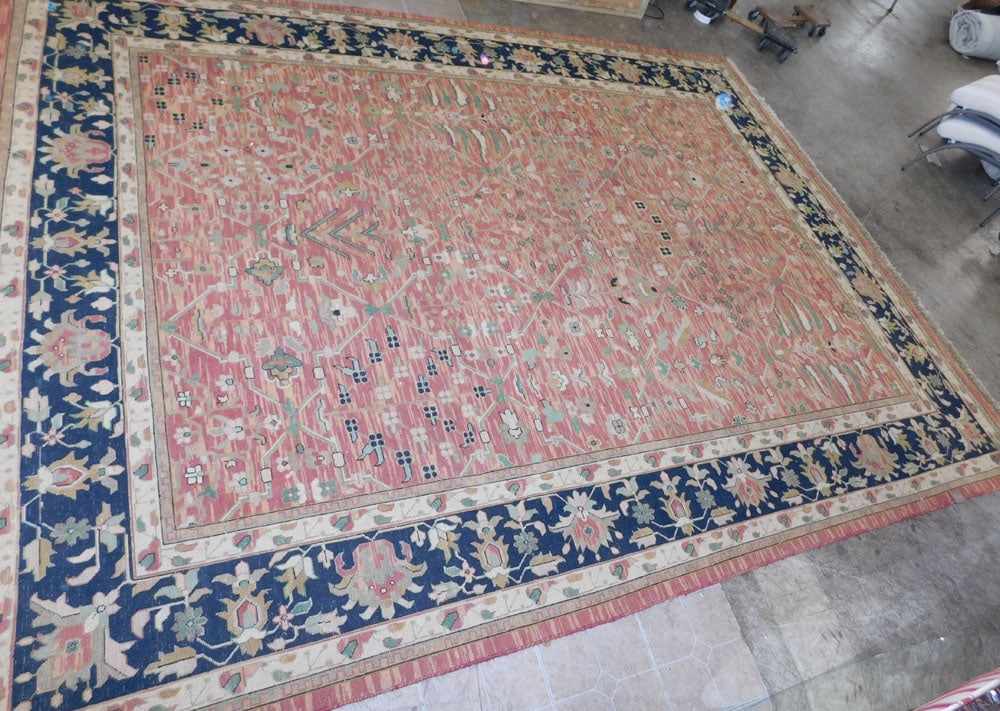 9' x 12' Hand Made Oriental Rug: 9' x 12' Hand Made Oriental Rug. ALL DESCRIPTIONS AND ANY CONDITION STATEMENT GIVEN BY LANGSTON AUCTION GALLERY ARE STRICTLY OPINIONS AND LANGSTON'S SHALL HAVE NO RESPONSIBILITY FOR ERRORS OR