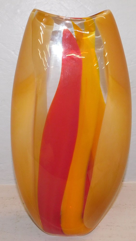 Art Glass Vase Signed Hokinson Dix: Art Glass Vase Signed Hokinson Dix. 15 1/2" H 8" W 4" D ALL DESCRIPTIONS AND ANY CONDITION STATEMENT GIVEN BY LANGSTON AUCTION GALLERY ARE STRICTLY OPINIONS AND LANGSTON'S SHALL HAVE NO