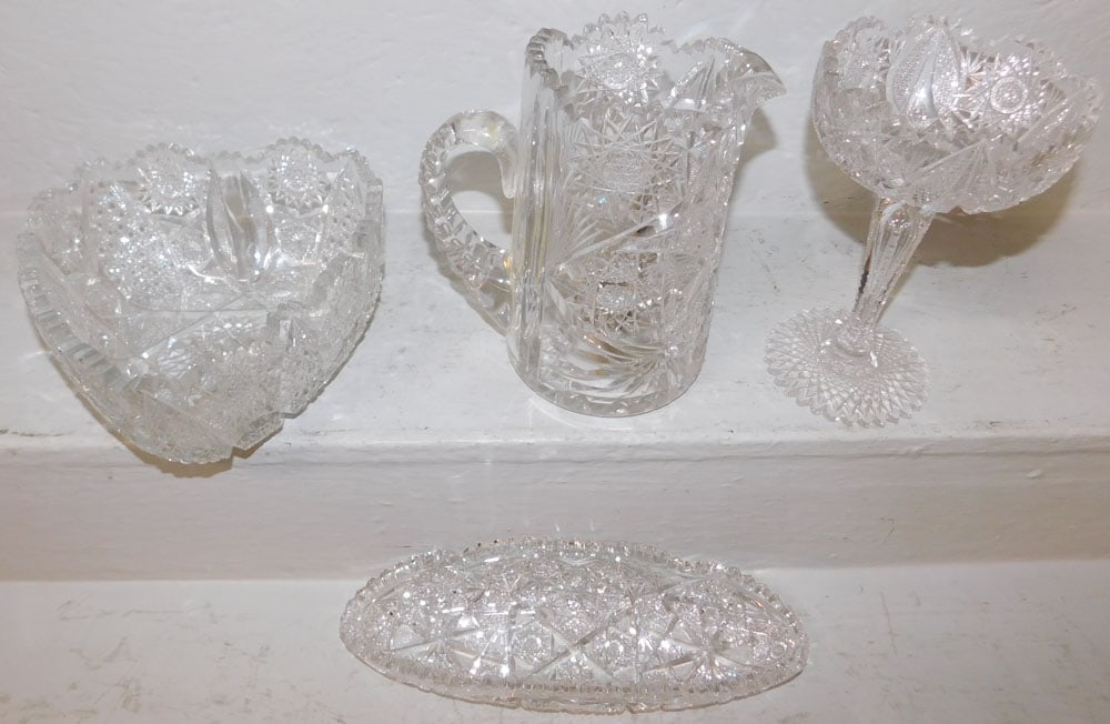 Lot of Cut Glass Items: Lot of Cut Glass Items . Up to 8 1/4" H 5" Dia. ALL DESCRIPTIONS AND ANY CONDITION STATEMENT GIVEN BY LANGSTON AUCTION GALLERY ARE STRICTLY OPINIONS AND LANGSTON'S SHALL HAVE NO RESPONSIBILITY FOR ERR