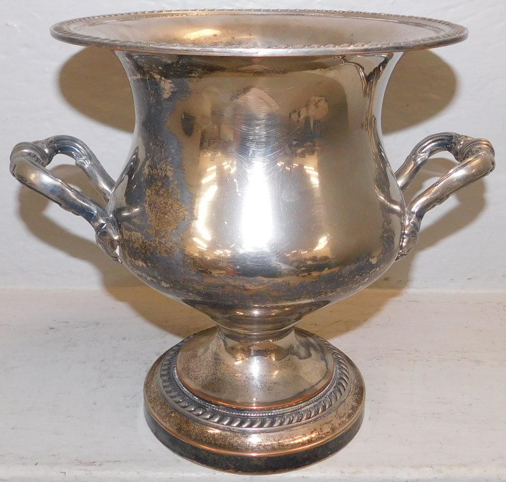 Sheffield Champagne Bucket: Sheffield Champagne Bucket . 9 3/4" H 11" W ALL DESCRIPTIONS AND ANY CONDITION STATEMENT GIVEN BY LANGSTON AUCTION GALLERY ARE STRICTLY OPINIONS AND LANGSTON'S SHALL HAVE NO RESPONSIBILITY FOR